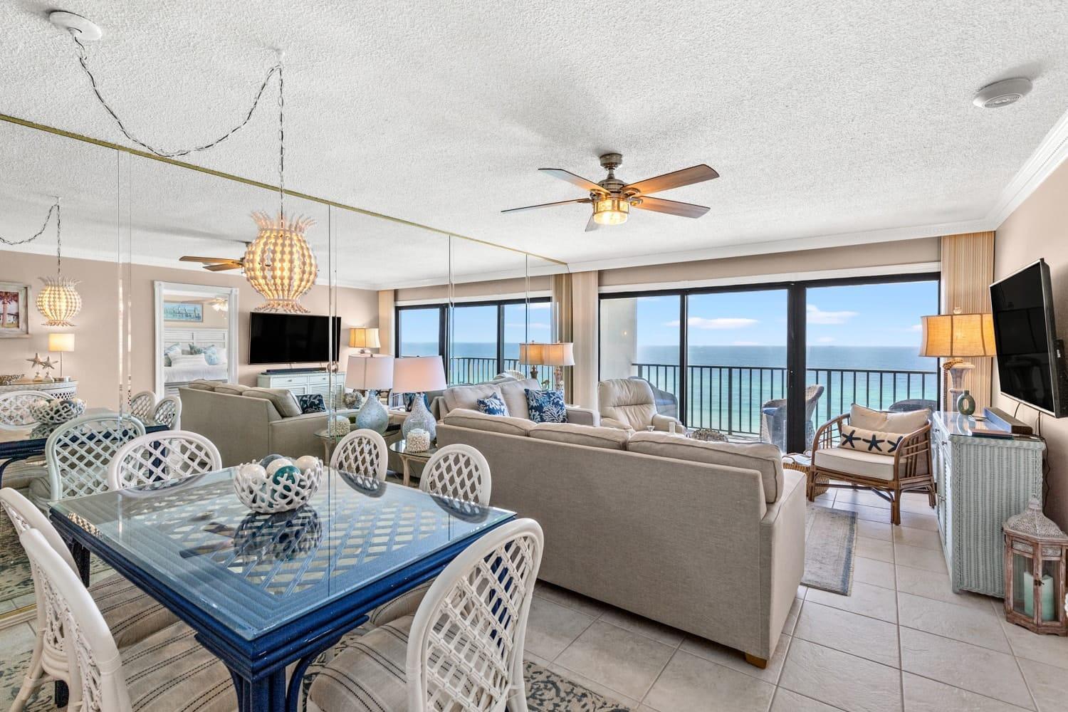 Beachfront Breeze By Avantstay Beachfront Holiday home